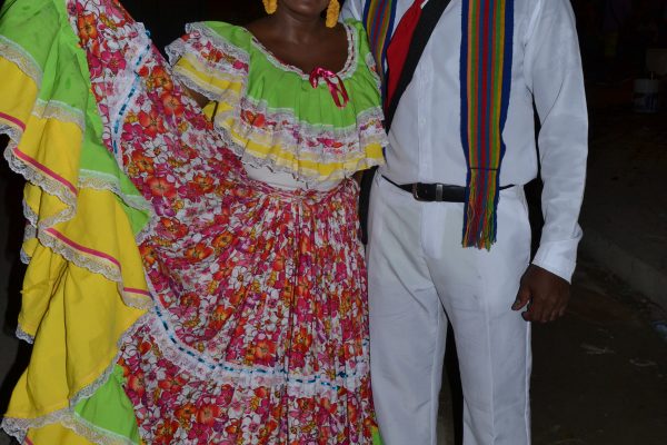 pareja-bailadora-profesional-ganadora-primer-lugar